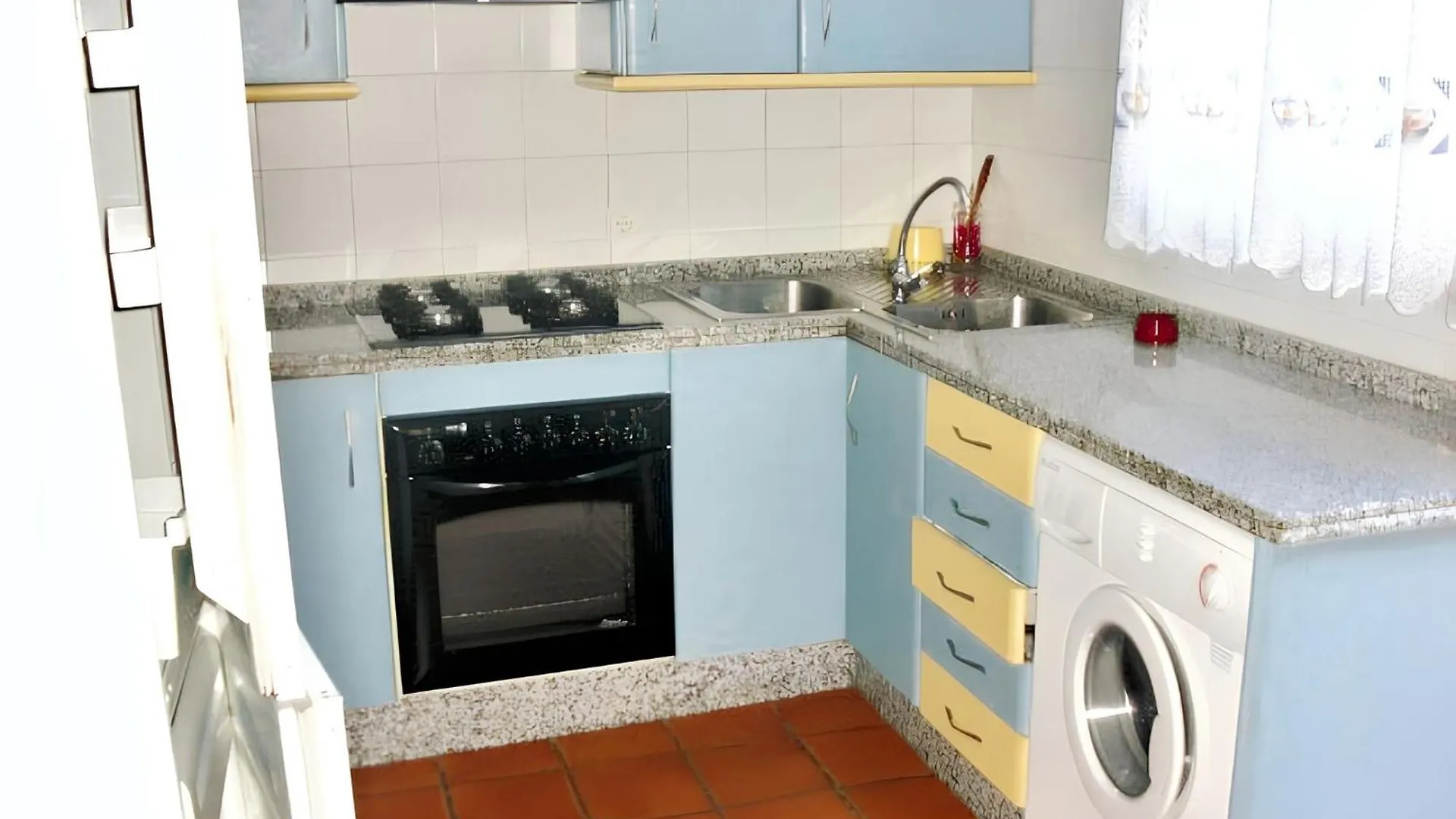 Welcoming House In Islantilla, Pool And Garden View. Holiday home Islantilla